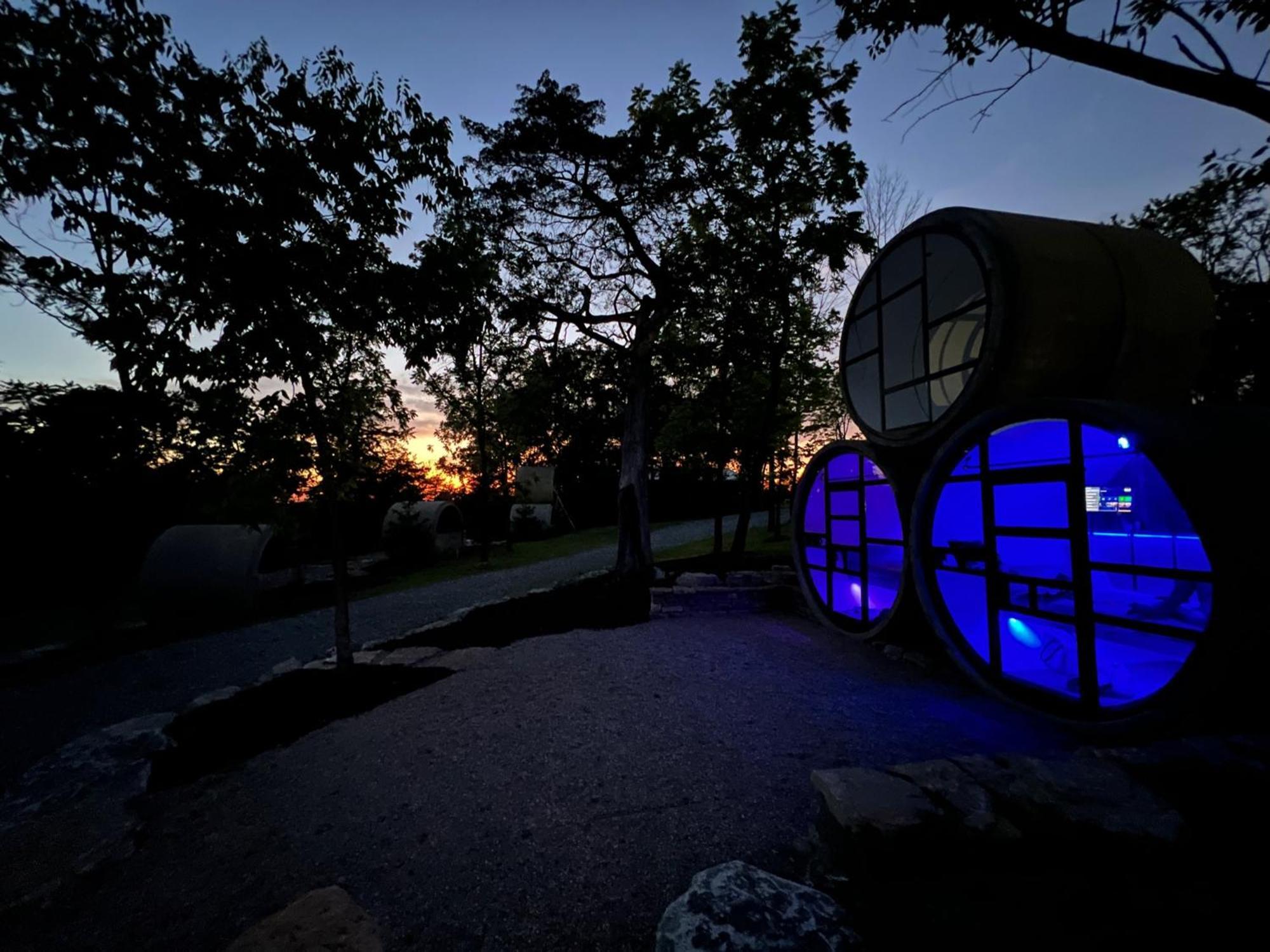 ホテル Lockridge Park ダンビル エクステリア 写真
